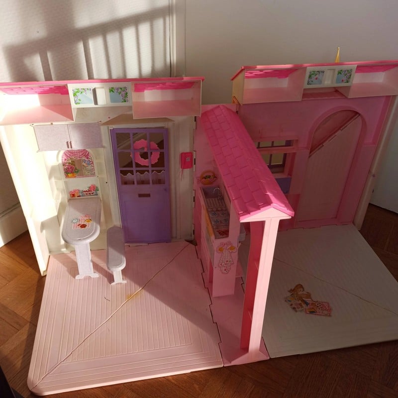 Maison de barbie pliable - Barbie